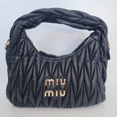 شنطة ماركة miu miu - اسود