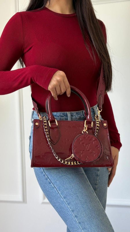 شنطة ماركة Lv